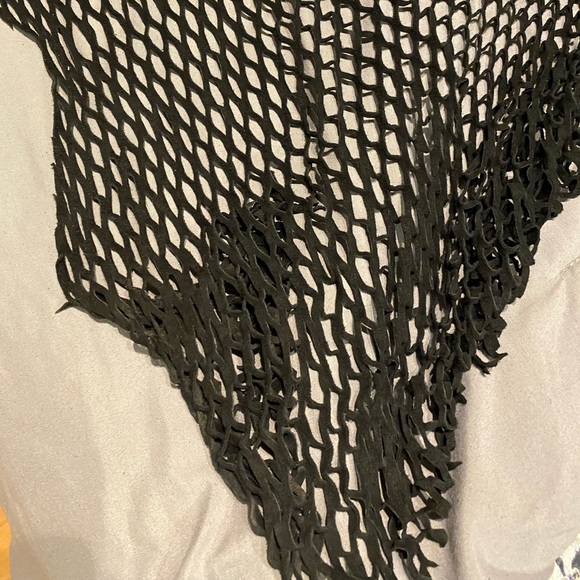 Men’s Scarf - Picture 3 of 5